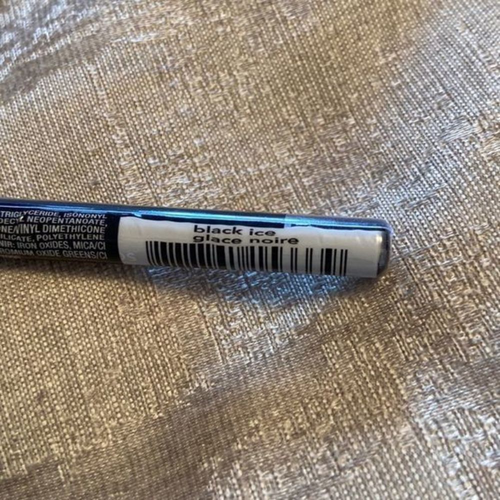 🆓🔥3-$10🔥 Avon true color eyeliner - black ice